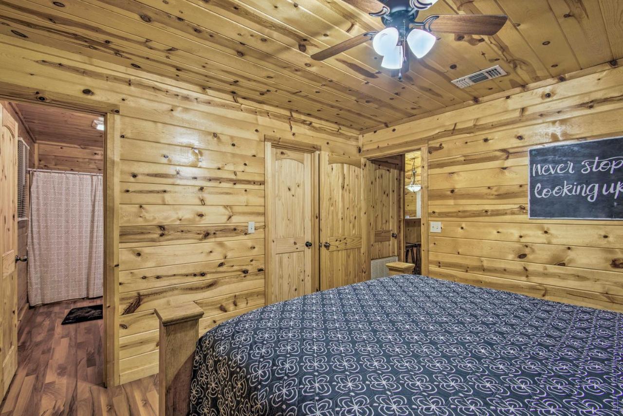 Broken Bow Starlight Cabin With Private Hot Tub! Eksteriør billede